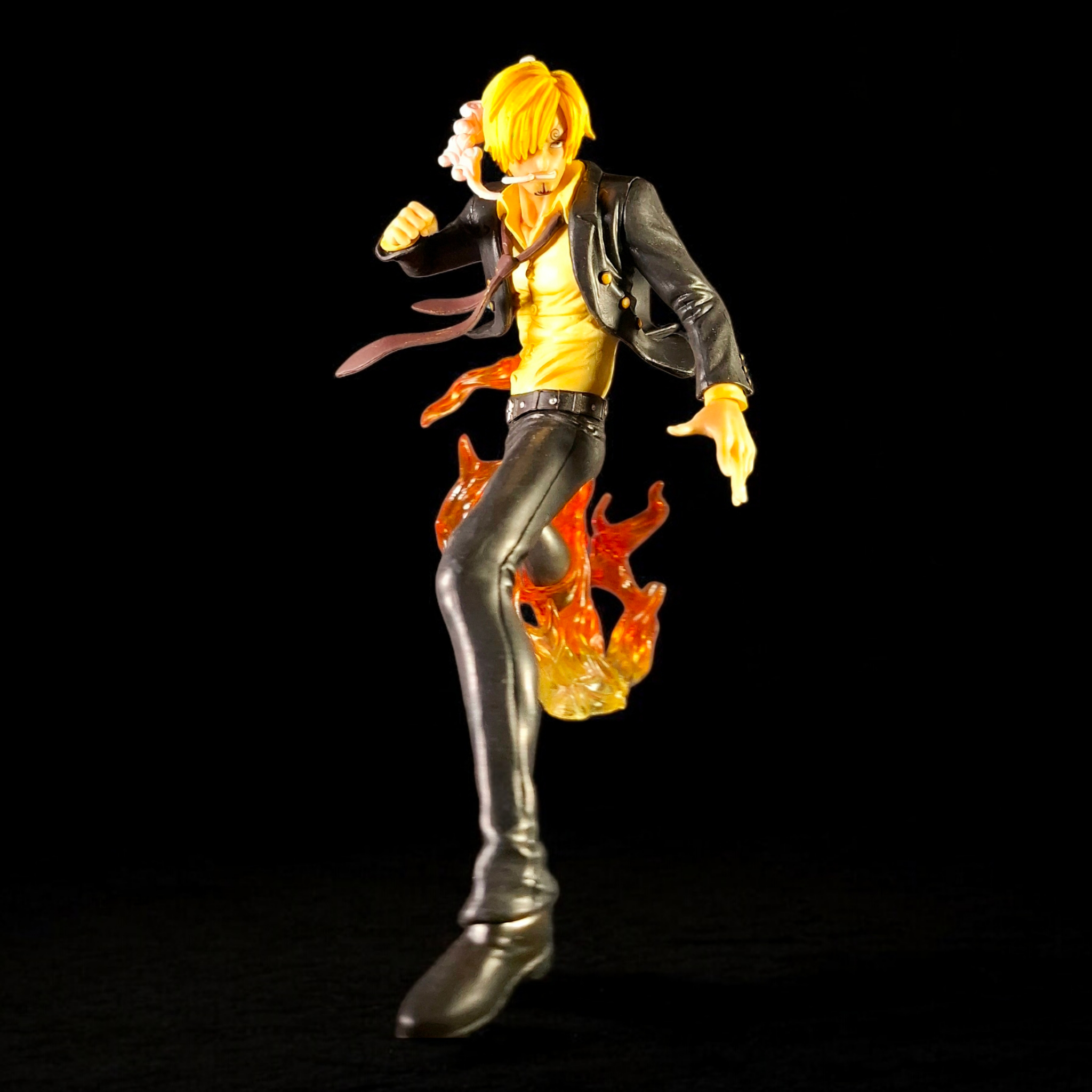 Sanji Flame Kick Premium Figure