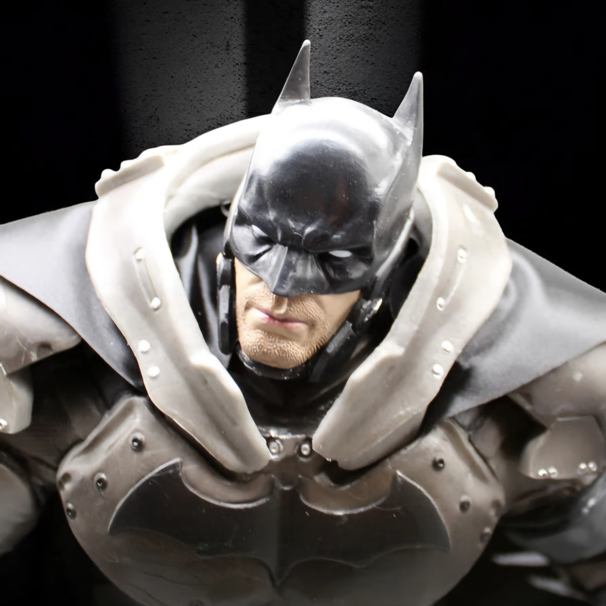 Batman Armored Suit Battle Stance Statue | Batman v Superman Premium DC Collectible