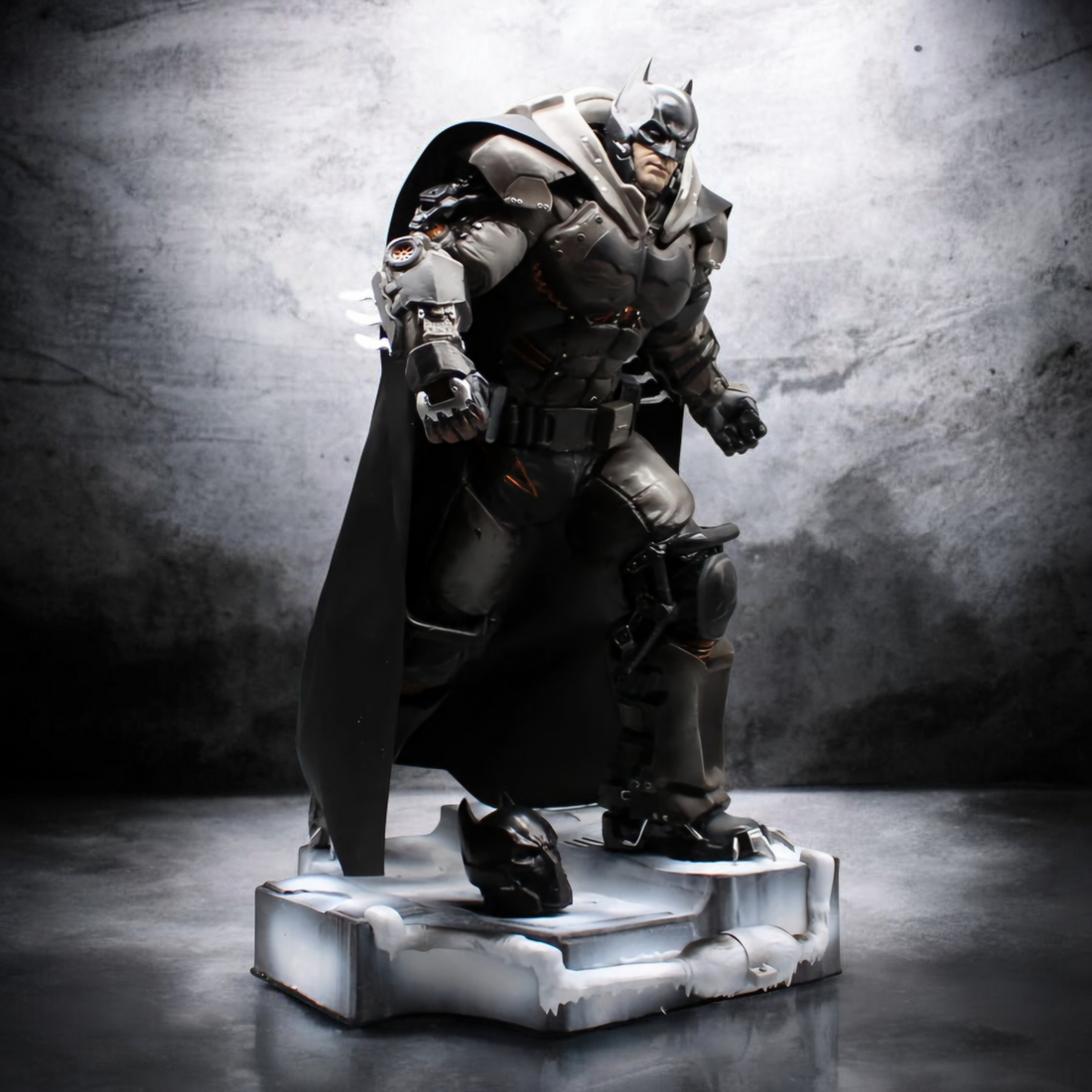 Batman Armored Suit Battle Stance Statue | Batman v Superman Premium DC Collectible