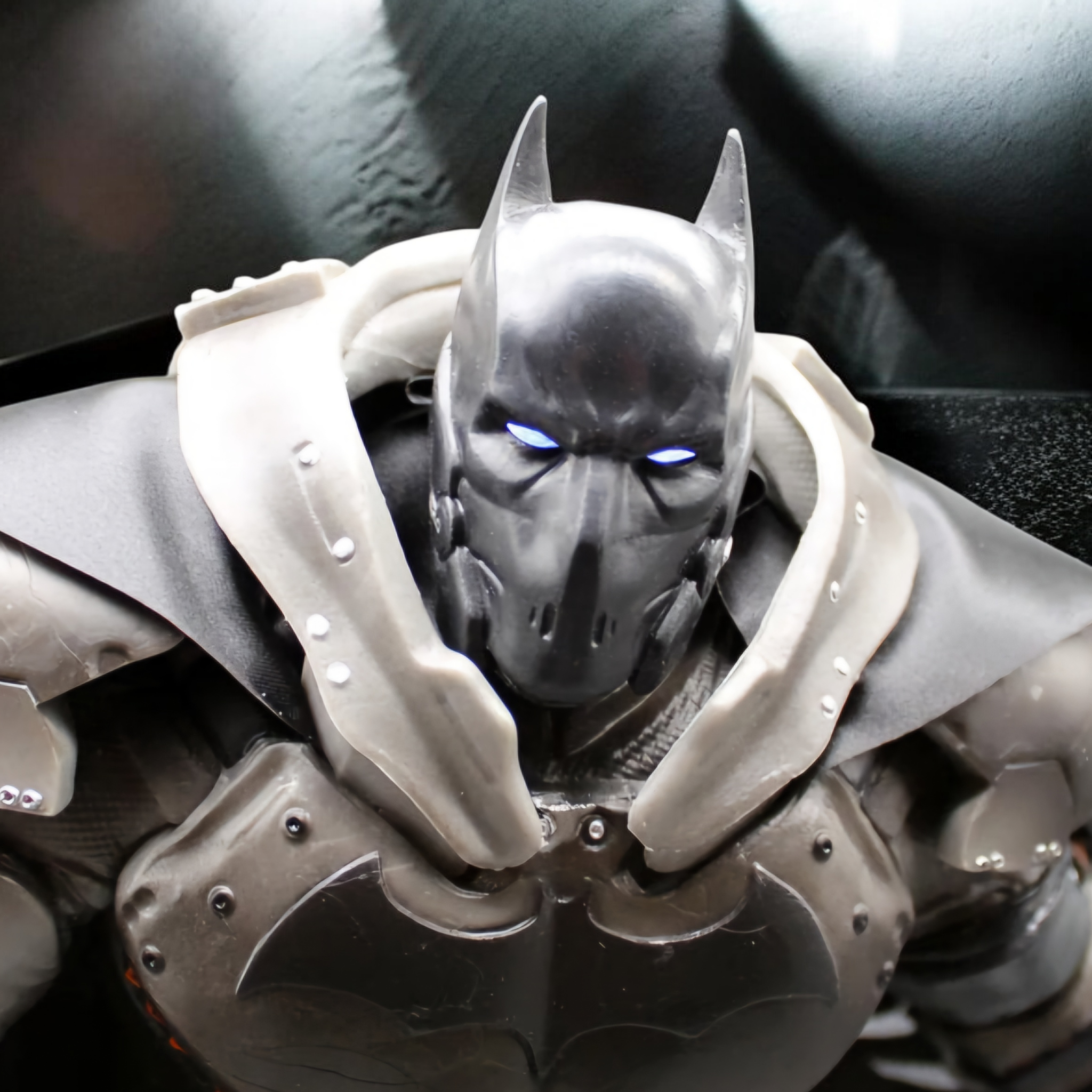 Batman Armored Suit Battle Stance Statue | Batman v Superman Premium DC Collectible