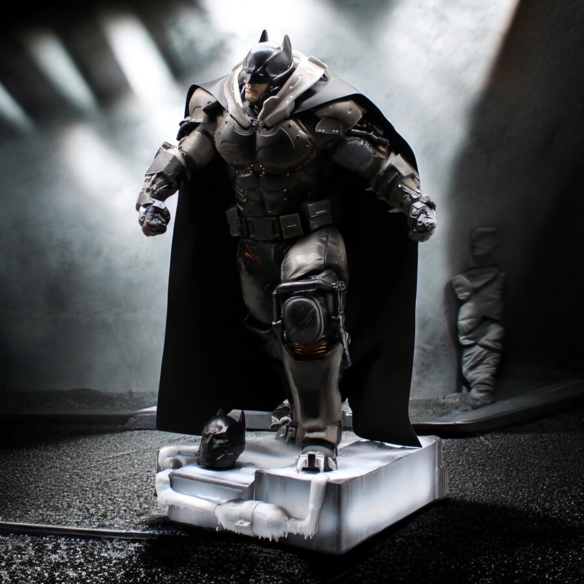 Batman Armored Suit Battle Stance Statue | Batman v Superman Premium DC Collectible