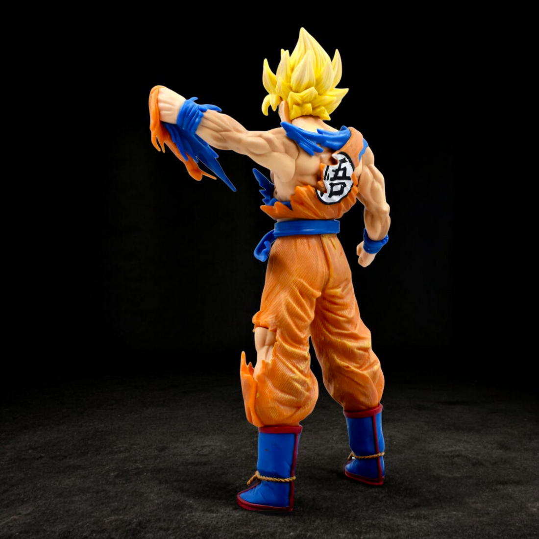 Super Saiyan Goku Action Figure | Dragon Ball Z | Battle-Damaged Power-Up Pose